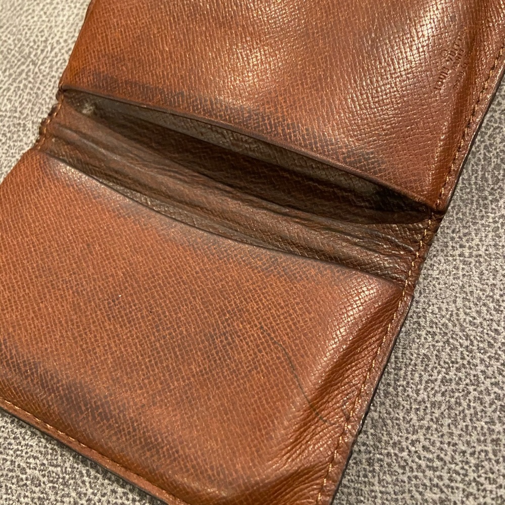 Louis Vuitton bs card or credit card holder